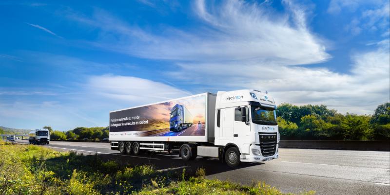 Recharge d'un véhicule électrique en roulant : premiers tests sur l’A10