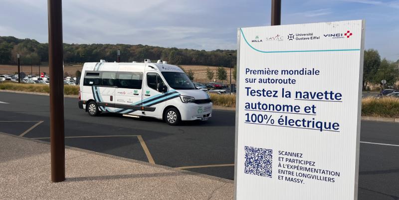 Première mondiale : une navette autonome circule sur l’autoroute