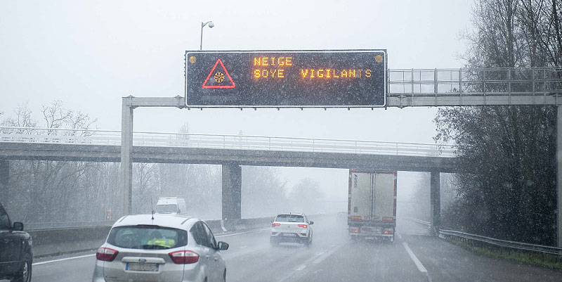 illustration de Alerte Météo : Neige et Froid Intenses à Basse Altitude en France ce Week-End