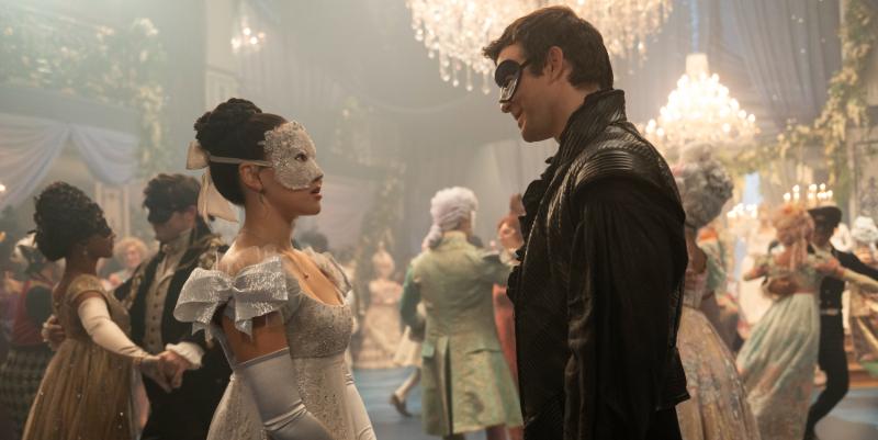 La Chronique des Bridgerton saison 4 : le bal masqué qui change tout