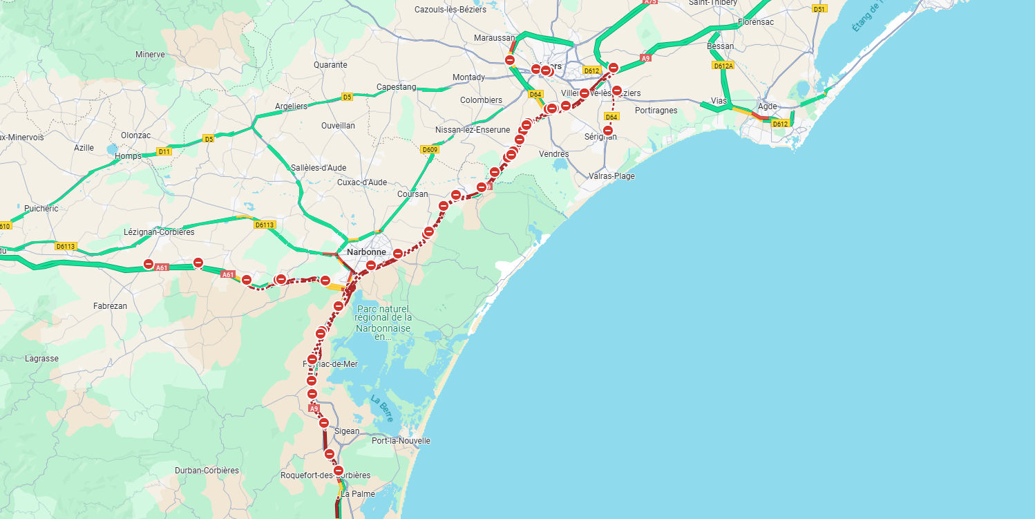 Red Alert: New wildfire in Aude shuts down the A9 motorway near Narbonne