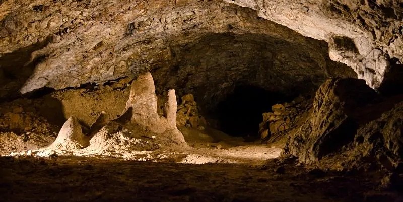 illustration de Les grottes de Gargas dans les Pyrénées
