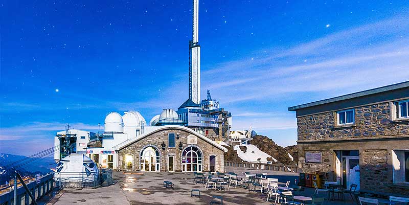 illustration de Le Pic du Midi : ascension en téléphérique, ponton dans le ciel et observation des étoiles