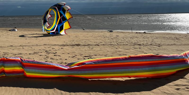 À châtelaillon-plage, au sud de La Rochelle, le cerf-volant se vit en famille
