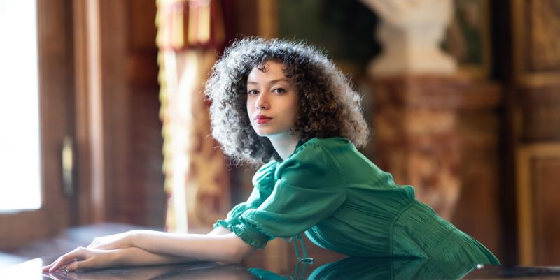Un premier album à 16 ans : Arielle Beck, ou quand jeunesse rime avec maturité