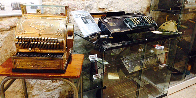 illustration de Le Musée des machines à écrire à Bargemon