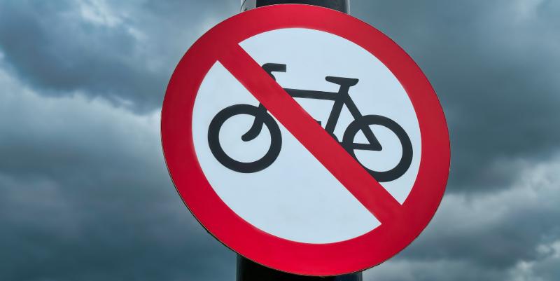 illustration de Voies interdites aux vélos : qui est concerné ?