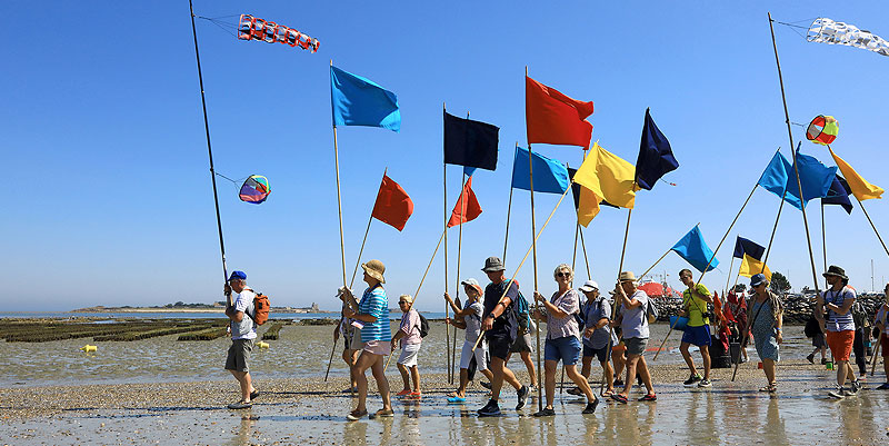 illustration de Les ''Traversées du Tatihou'', un festival au rythme des marées en Normandie