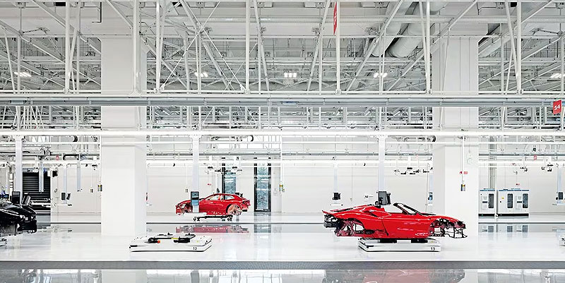 illustration de En rouge et vert : L'évolution de Ferrari vers un futur 100% électrique d'ici 2026