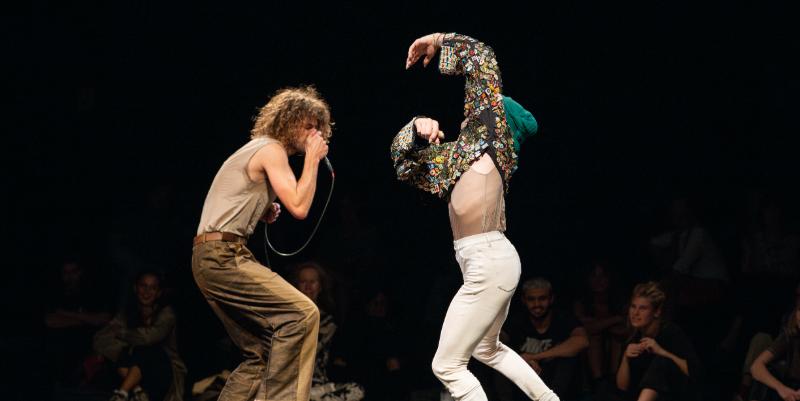 illustration de Danse en paysage : La chorégraphe Latifa Laabissi révèle la beauté cachée de Combourg