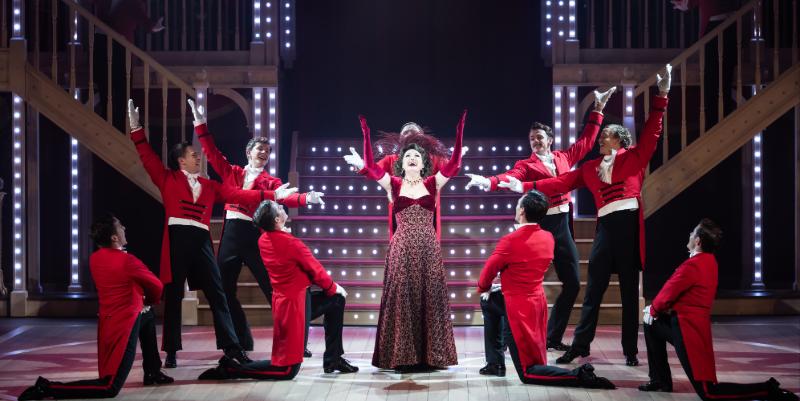 illustration de ''Hello Dolly'' de retour au Lido à Paris