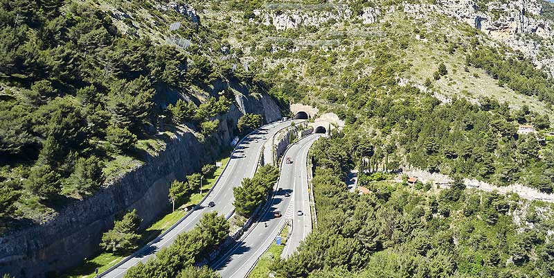 illustration de A8 Fermeture Aire de Beausoleil