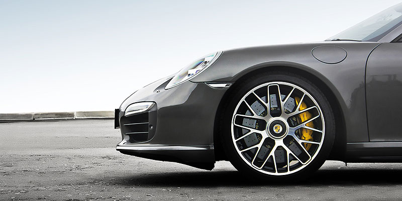 illustration de Porsche veut jouer la carte du e-carburant