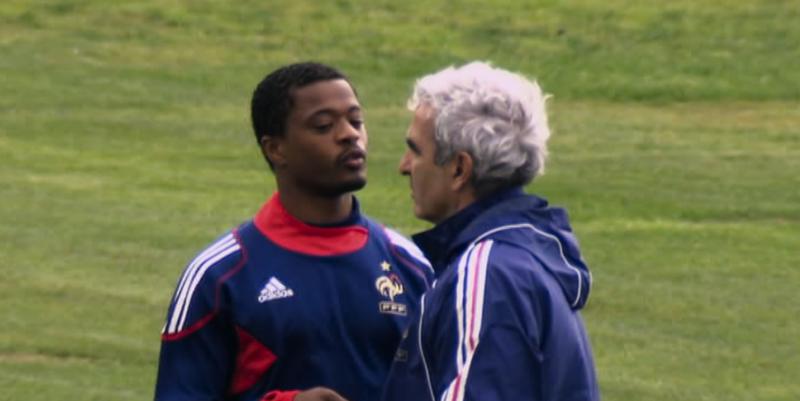 "Le bus, les Bleus en grève" : retour sur un été qui a fait dérailler le foot français