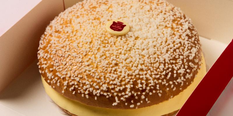 La véritable tarte tropézienne, une institution gourmande à Saint-Tropez