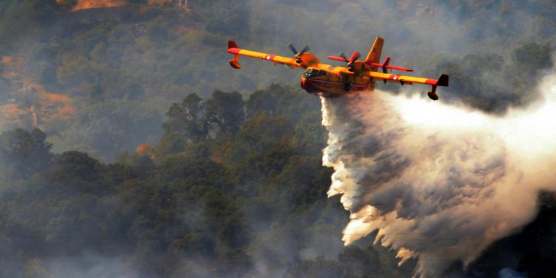 Red Alert: New wildfire in Aude shuts down the A9 motorway near Narbonne
