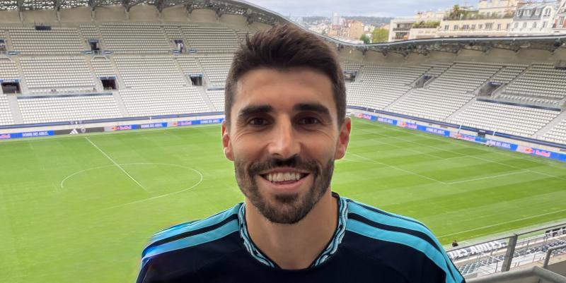 Pierre Lees-Melou, footballeur et capitaine d'un Paris FC ambitieux