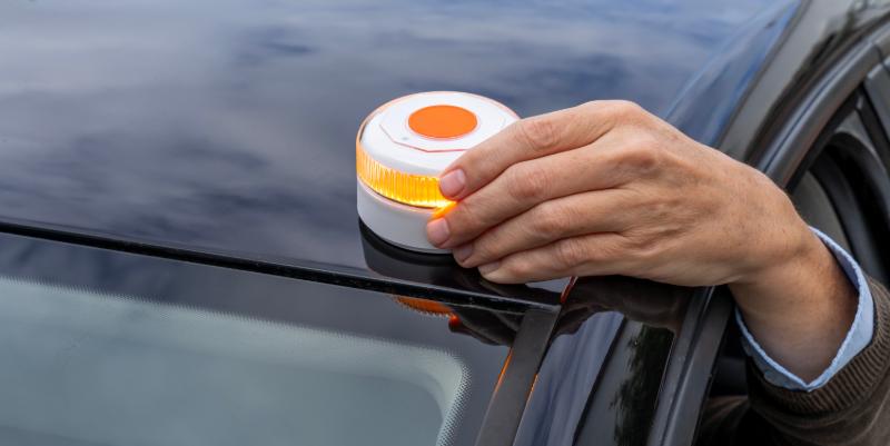 Fin des triangles en Espagne : tout savoir sur la balise V‑16 et ses exemptions