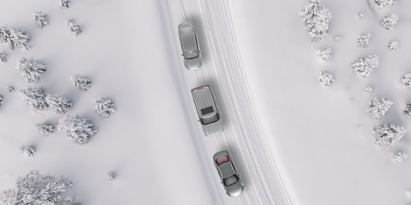 illustration de La tenue de route des 4X4 dans la neige