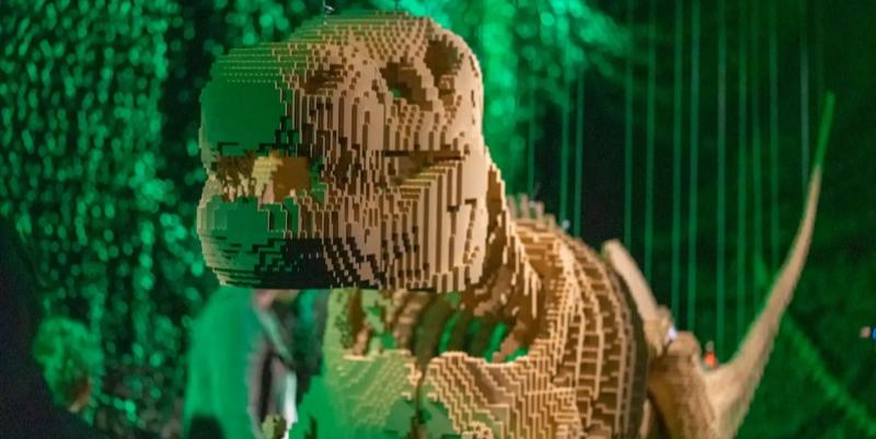 illustration de LEGO® débarque à Marseille avec sa plus grande expo : The Art of the Brick