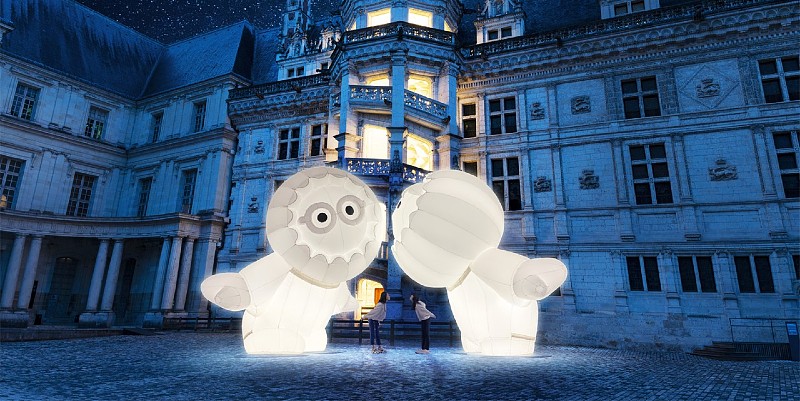 illustration de Des géants illuminent Blois