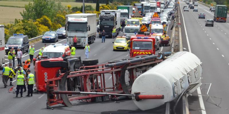 Accident sur autoroute : comment pompiers et patrouilleurs coordonnent leurs interventions