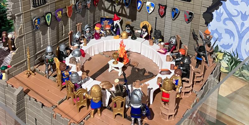 illustration de Chevaliers, dragons et sorcières : une exposition ''Playmobil'' au château de langeais