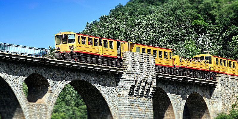 illustration de Le train jaune, roi des Pyrénées-Orientales 