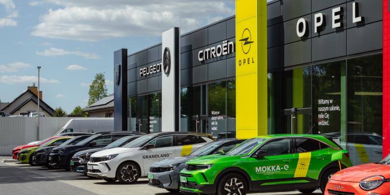 illustration de Moteurs PureTech : Stellantis rappelle 68 000 Citroën C3, Peugeot 208 et Opel Corsa