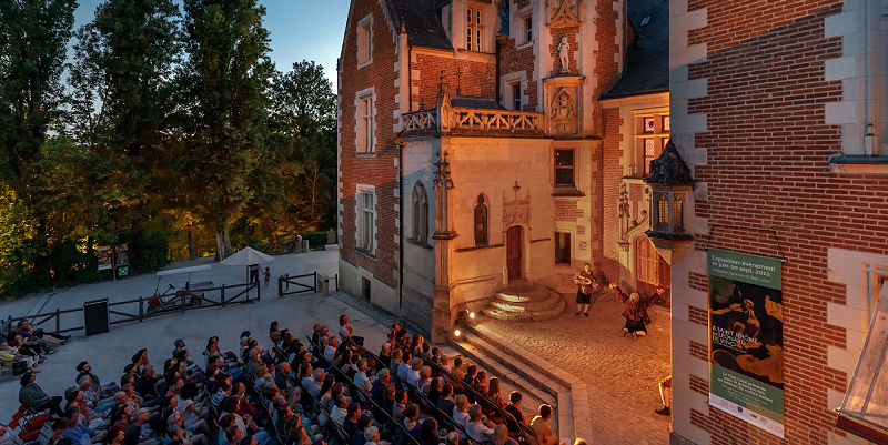 Les nocturnes théâtrales au Clos Lucé à Amboise