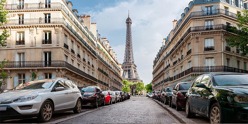 illustration de Stationnement à Paris : Faut-il revenir à des véhicules plus légers ? 