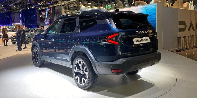 illustration de Dacia dévoile son grand SUV, le Bigster