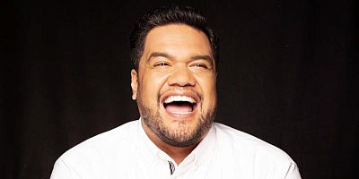 Pene Pati : pour l'amour du chant et du rugby