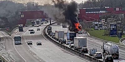 A10 près d’Orléans : reprise partielle du trafic en direction de Bordeaux après un camion en feu