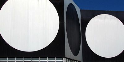 Fondation Vasarely à Aix-en-Provence : les liens entre architecture et art optique