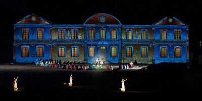 Bon repos : un spectacle monumental porté par ses bénévoles
