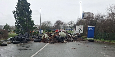 Manifestation des agriculteurs, le point de situation à 12h30 pour les départs en vacances