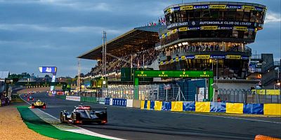 Le cheval cabré aborde la course en favori mais la bataille s’annonce serrée sur le circuit Bugatti.