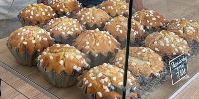 Dans les Landes, une pâtisserie familiale raconte 80 ans de transmission artisanale.