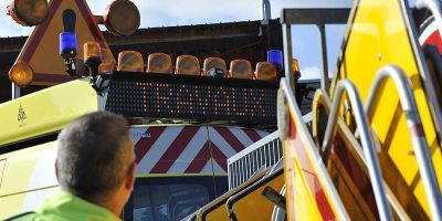 Patrouilleur lors des travaux routiers en journée