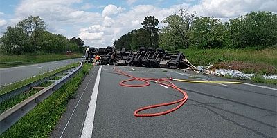 Les pompiers sur l'A10 au niveau de l'accident