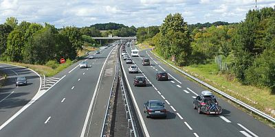 Une autoroute en France : Illustration